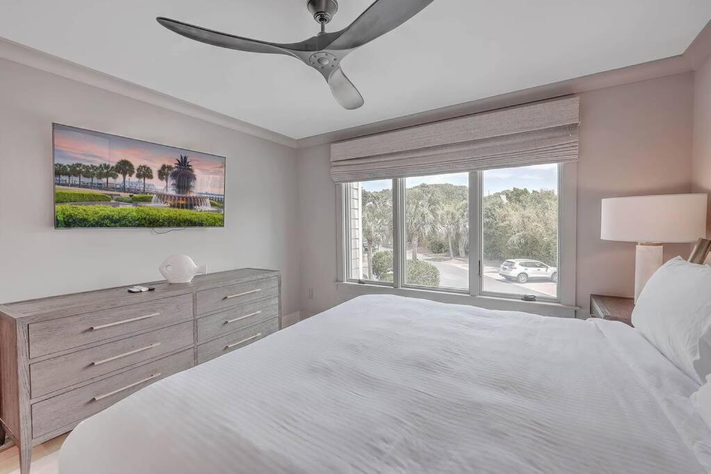 New Listing! Seagrove Villa 3A - Luxurious Ocean View! Isle of Palms Kültér fotó